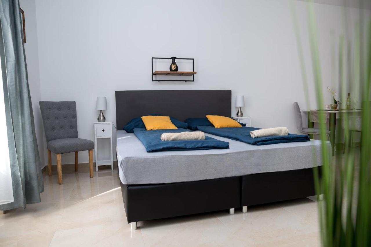 Kossuth Apartmanhaz Тата Экстерьер фото